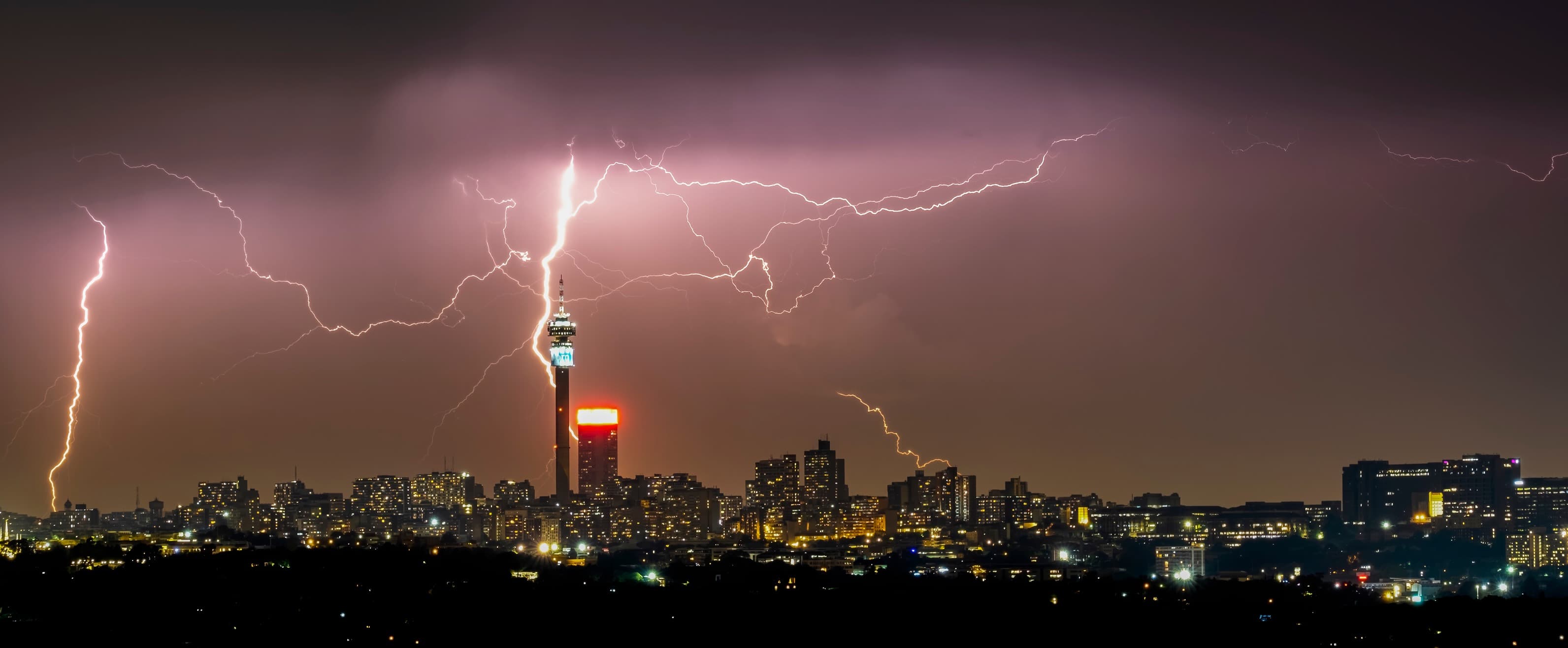 🇿🇦 Unlocking the Power of Last Mile SD-WAN in South Africa | Diverse Use Cases Transforming Networking 🕸️