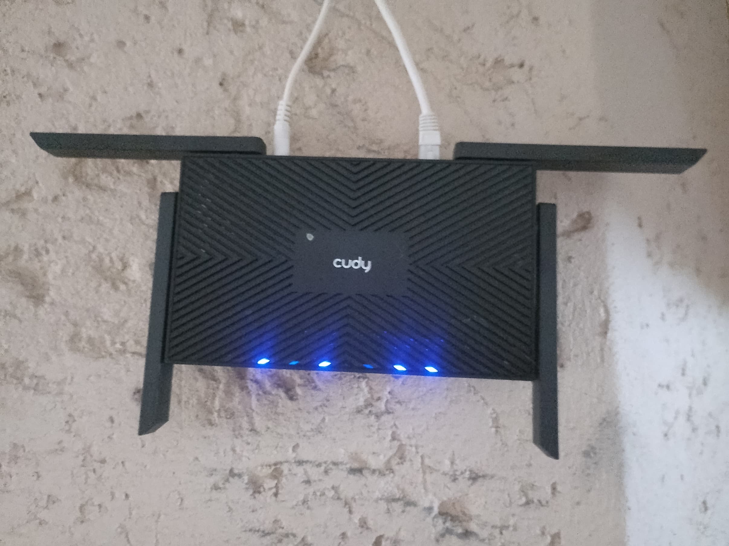 🛜Why Cranking Up Your WiFi Router’s Power Causes More Problems Than It Solves📶